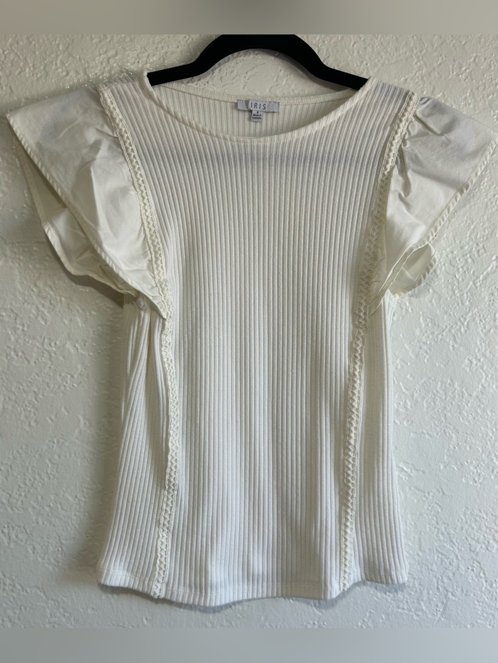 iris Ivory Ribbed Flutter Sleeve Top with Lace Trim